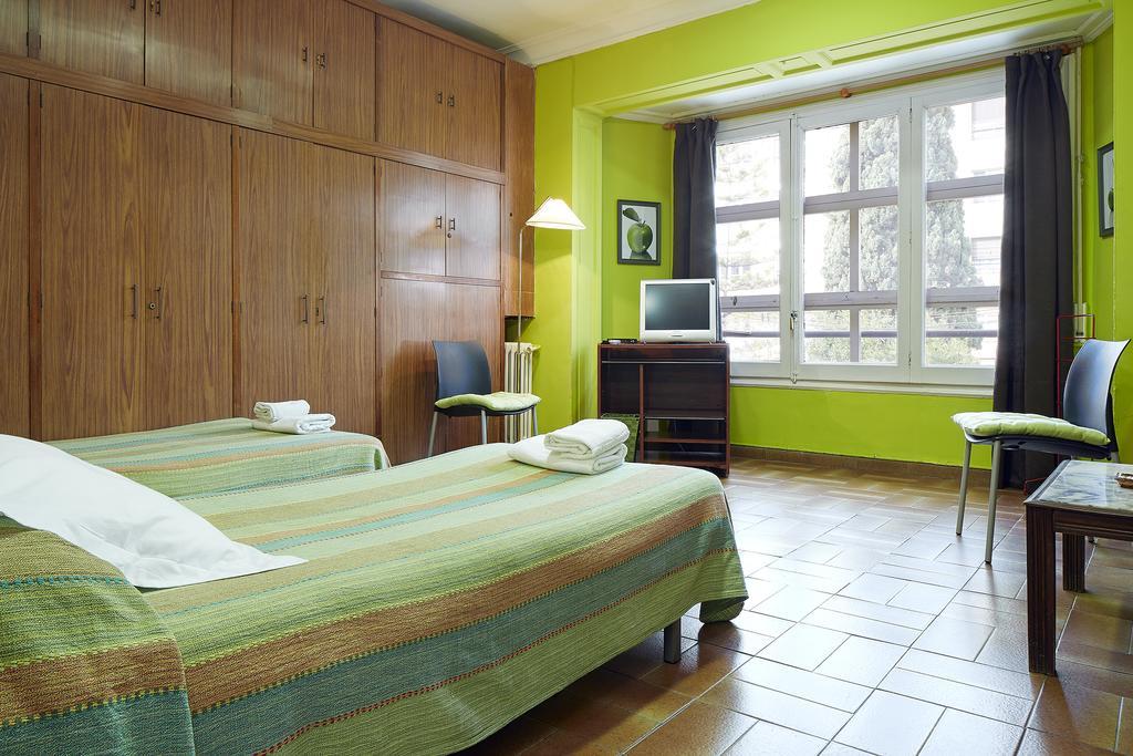 Hostal Valls Barcelona Exterior foto