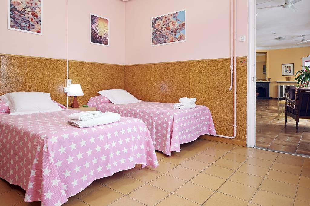 Hostal Valls Barcelona Exterior foto