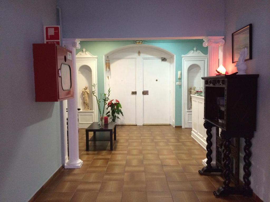 Hostal Valls Barcelona Exterior foto